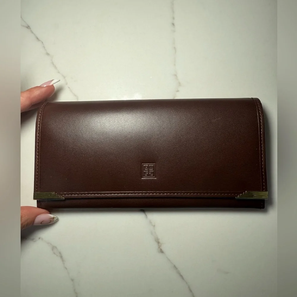 VTG Authentic Givenchy Long Leather Kiss-Snap WALLET, With COA